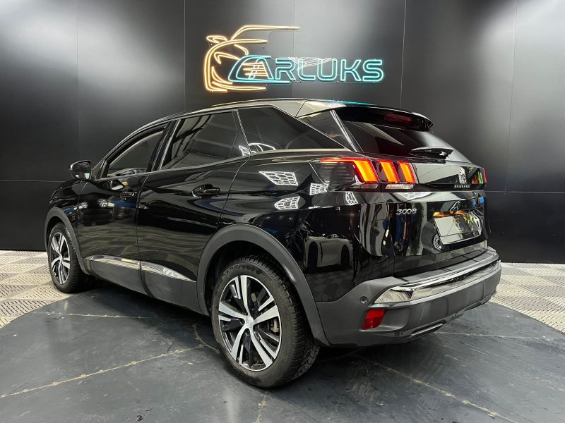 PEUGEOT 3008 1.5 BlueHDI 130 CV ALLURE 