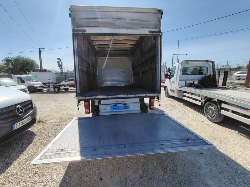 RENAULT MASTER III 2.3DCI  165CV 20M3 BACHE 2019