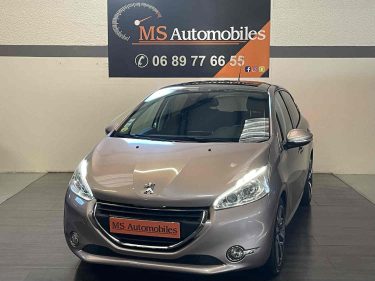 PEUGEOT 208 2014