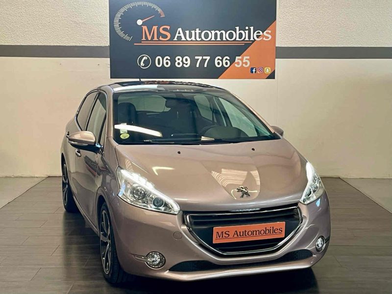 PEUGEOT 208 2014