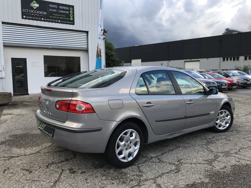 RENAULT LAGUNA II ph2 - 2.0 i 16V 135cv EXPRESSION - GARANTIE 6 MOIS