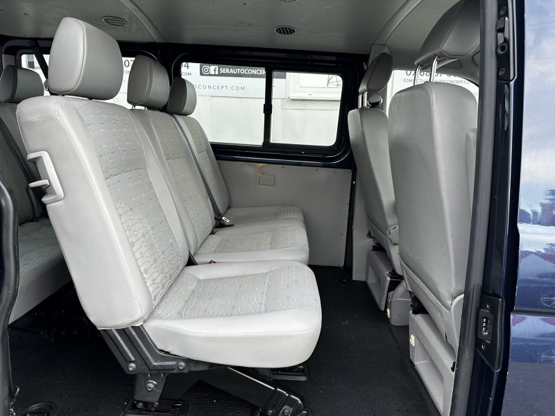 VOLKSWAGEN TRANSPORTER T5 KOMBI 2011