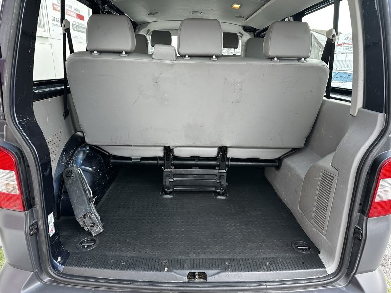 VOLKSWAGEN TRANSPORTER T5 KOMBI 2011