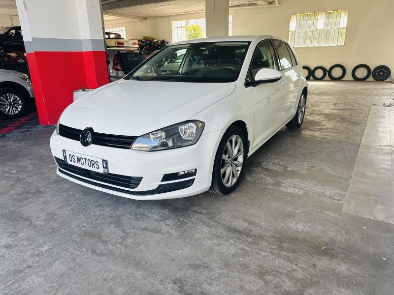 VOLKSWAGEN GOLF VII 2016