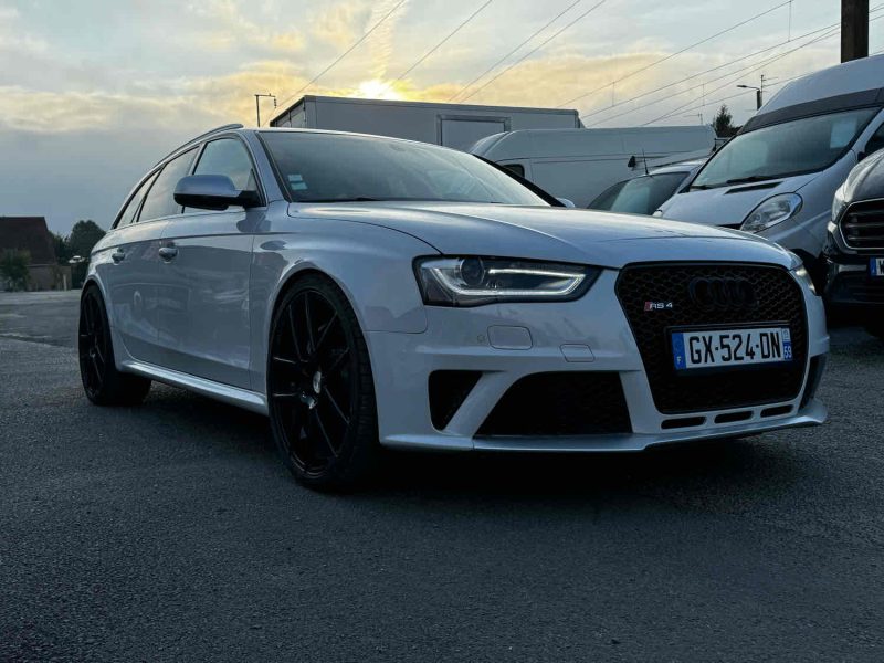 AUDI A4 RS4 B8 Avant 