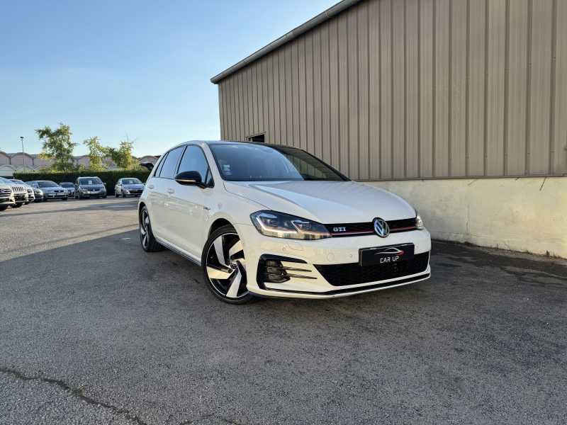 VOLKSWAGEN GOLF VII 2017