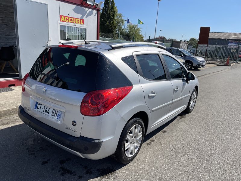 PEUGEOT 207 2013