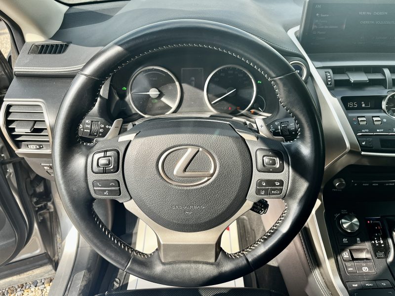 LEXUS NX300H AWD 197ch LUXE TOIT PANORAMIQUE 09/2018