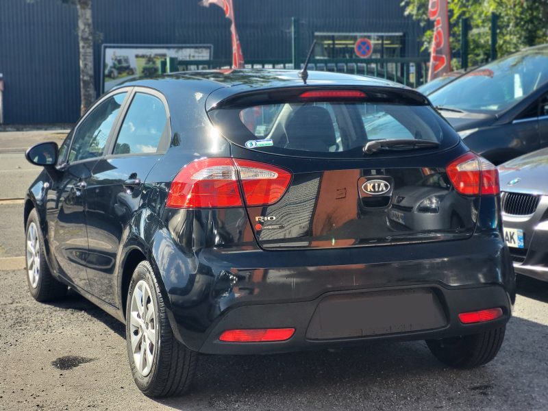 KIA RIO III 2012