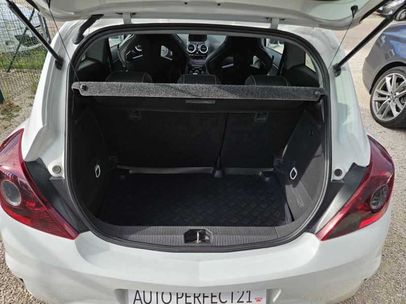 OPEL CORSA D 2012