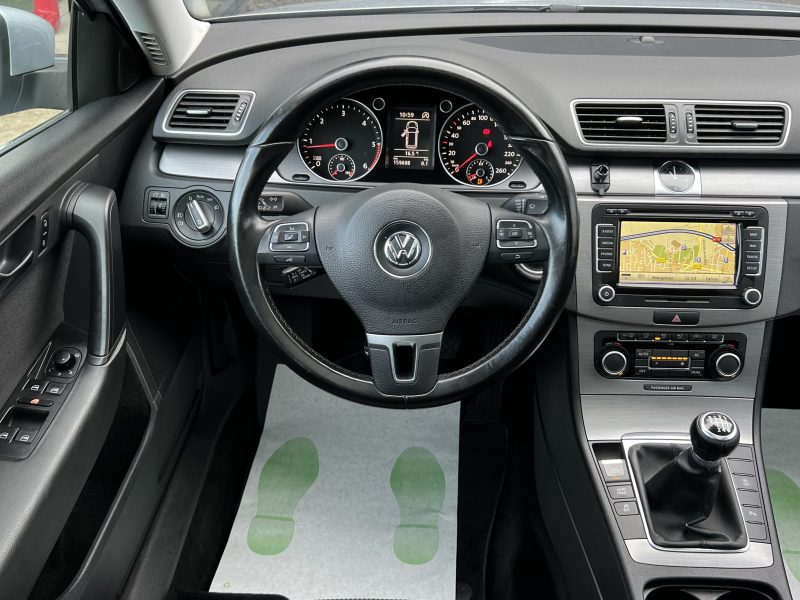 VOLKSWAGEN PASSAT 7 VII SW / BREAK 1.6 TDI 105 TOIT OUVRANT GPS BLUETOOTH CRIT AIR 2 - GARANTIE 1 AN