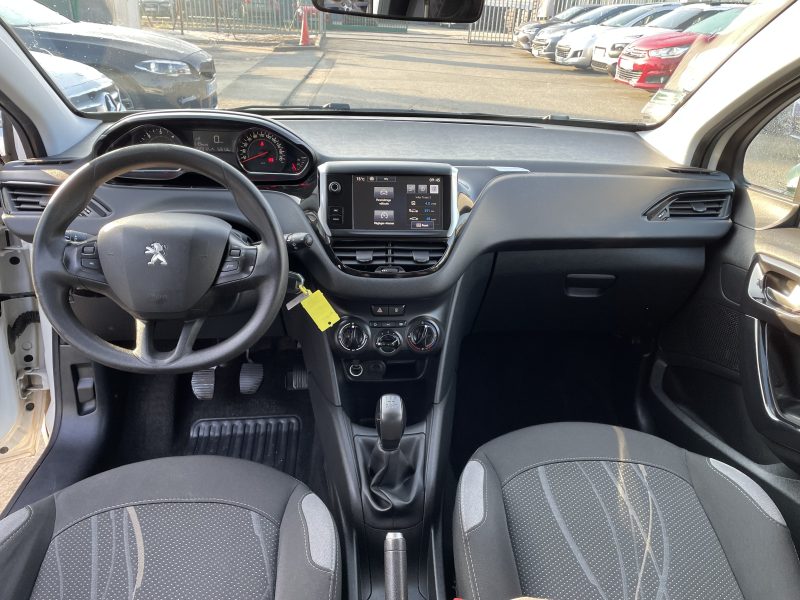 PEUGEOT 208 I 2014