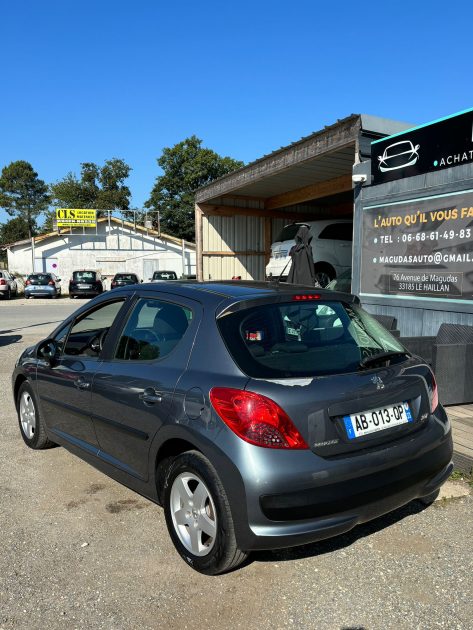 PEUGEOT 207 2009