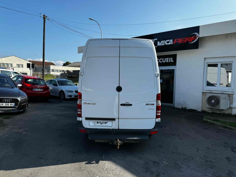 MERCEDES-BENZ SPRINTER L1H2 211 CDI 