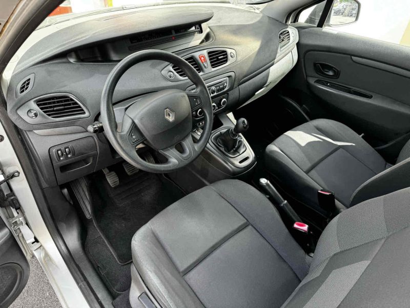 Renault SCENIC III 1.5 DCI 110CH AUTHENTIQUE GARANTIE 6MOIS