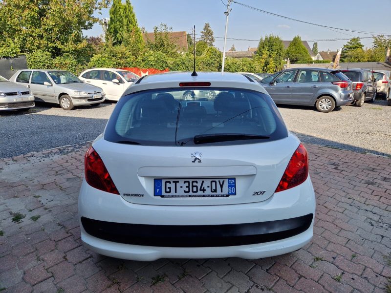 PEUGEOT 207 1.4L i 16v 95cv *PREMIUM* / Réviser_Garantie