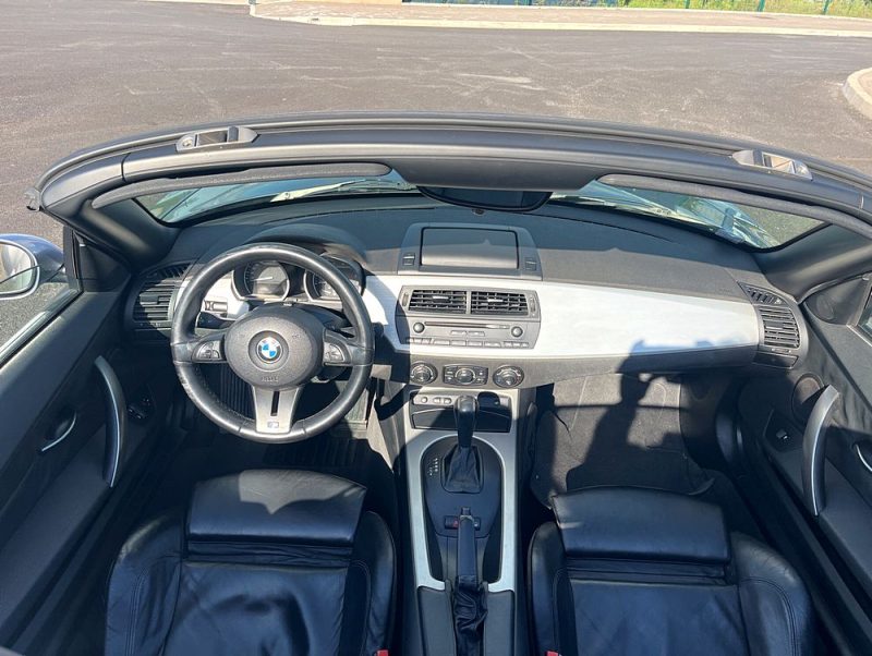 BMW Z4 2.5 L Roadster 177 ch