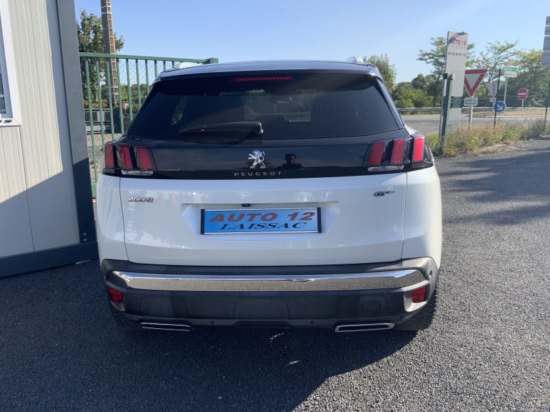 PEUGEOT 3008 2017