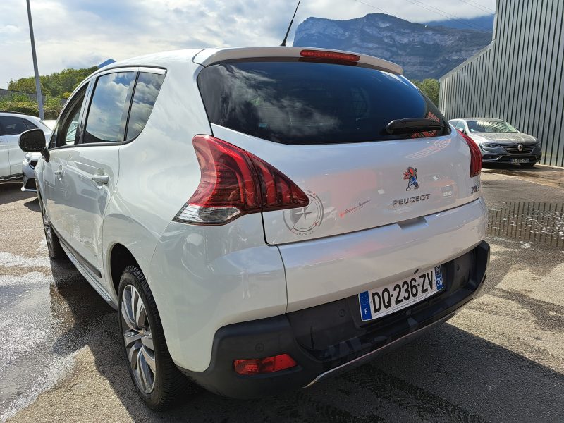 PEUGEOT 3008 2015