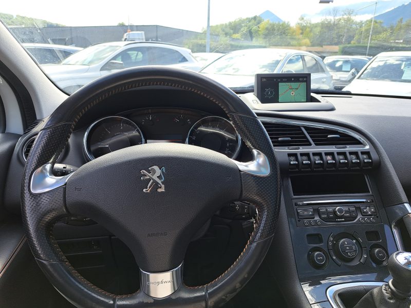 PEUGEOT 3008 2015