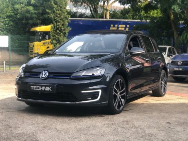 VOLKSWAGEN GOLF VII  2016