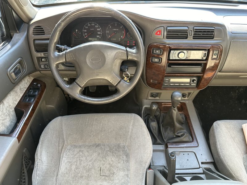 NISSAN PATROL 2001