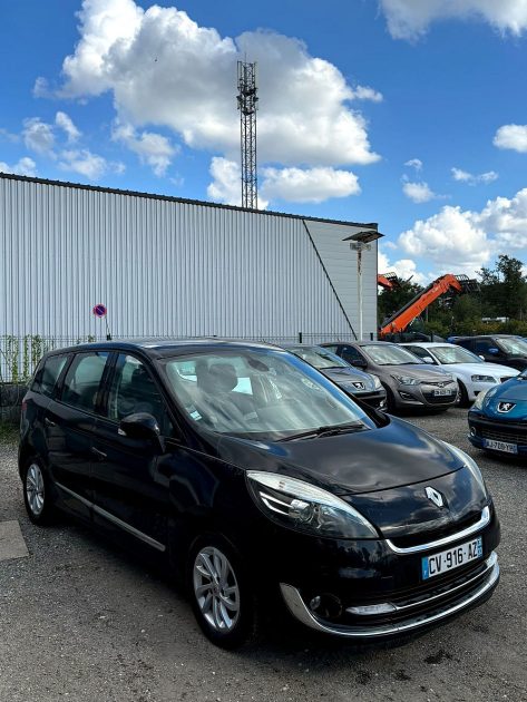 RENAULT SCENIC 7 PLACES  2013