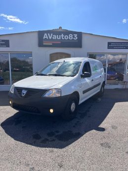 Dacia Logan 1.5L DCI 90 CH/ CT OK Révisée utilitaire, blanc, 7 cv, 5 portes.