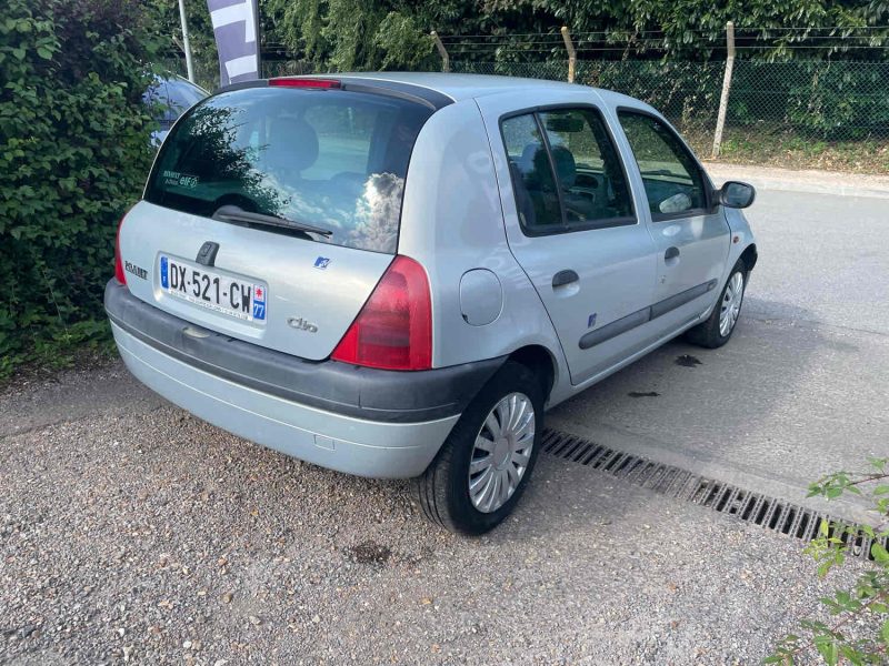 RENAULT CLIO II 1.4i 55CV