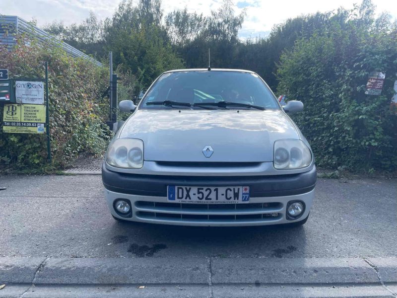 RENAULT CLIO II 1.4i 55CV