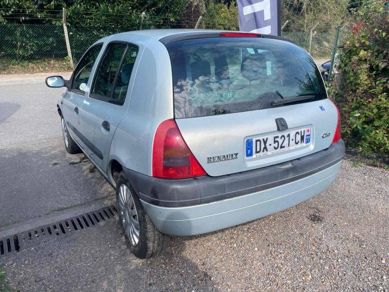 RENAULT CLIO II 1.4i 55CV