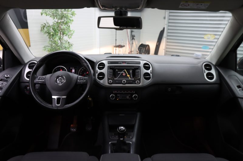 VOLKSWAGEN TIGUAN 2015