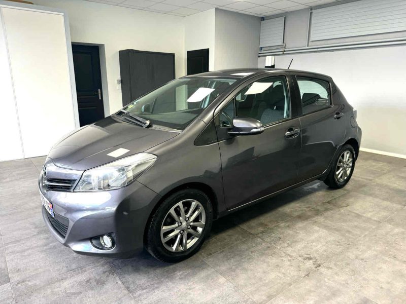 TOYOTA YARIS 2014