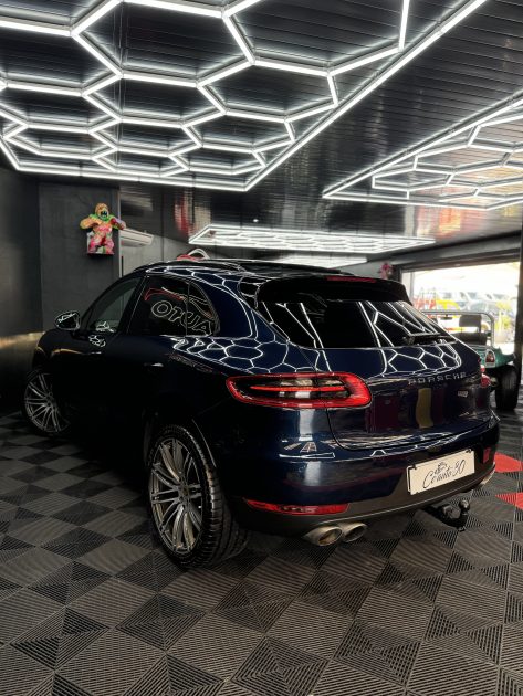 PORSCHE MACAN 2018