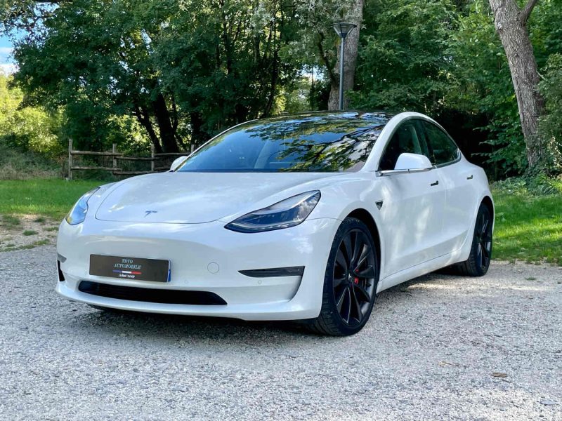 TESLA MODEL 3 DUAL MOTOR  GRANDE AUTONOMIE TRANSMISSION INTEGRAL PACL PERFORMANCE 