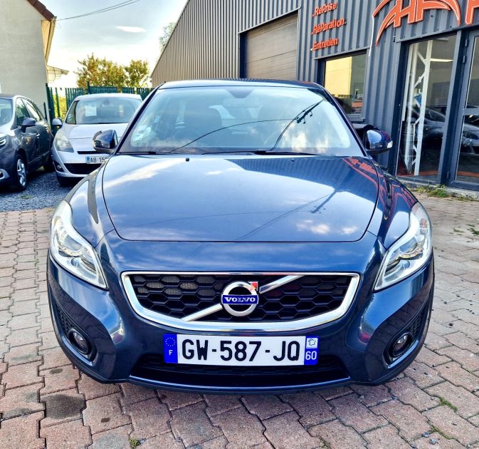 VOLVO C30 1.6L TD 16v 110cv DRIVe Stop & Start / REVISER_GARANTIE