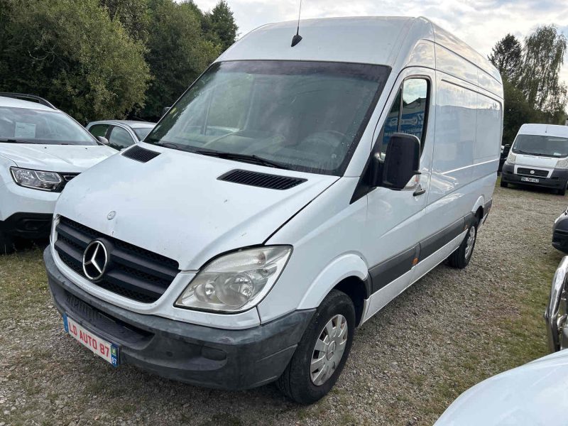 MERCEDES SPRINTER 3-t Fourgon 2012