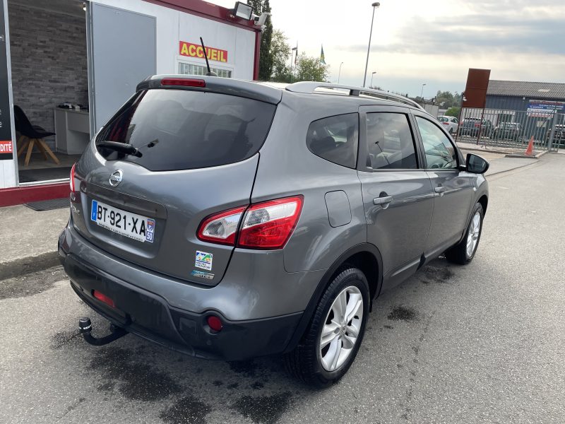 NISSAN  QASHQAI +2  2011