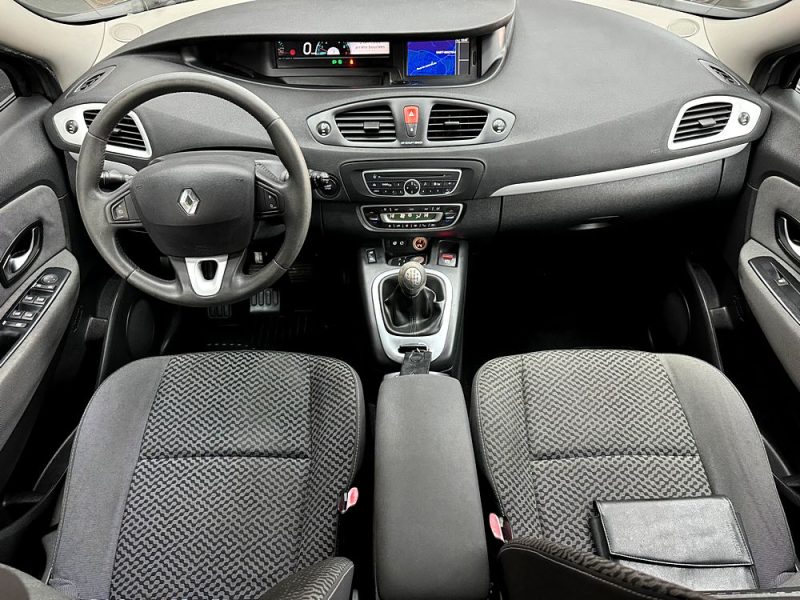 RENAULT MEGANE SCENIC 2011