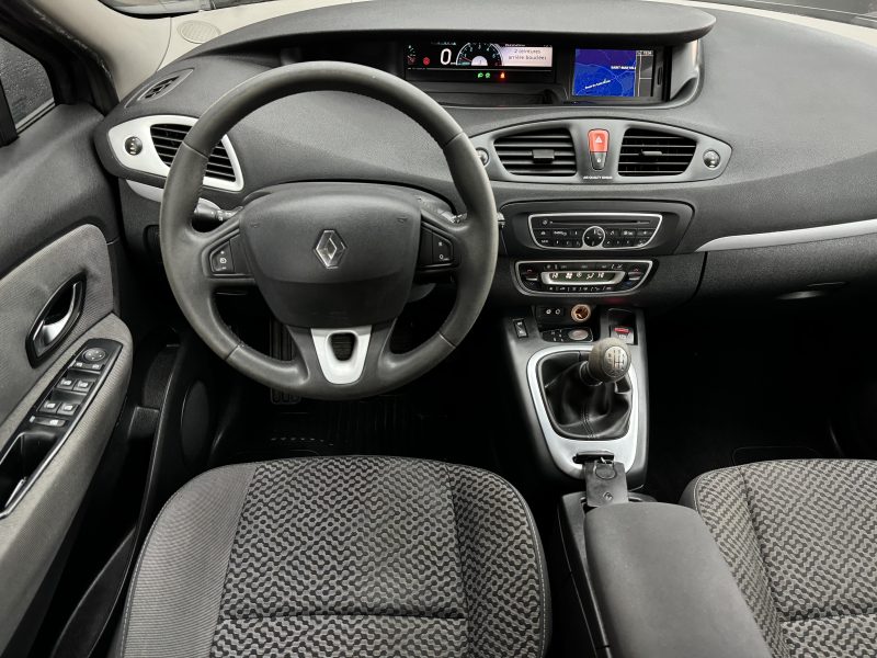 RENAULT MEGANE SCENIC 2011