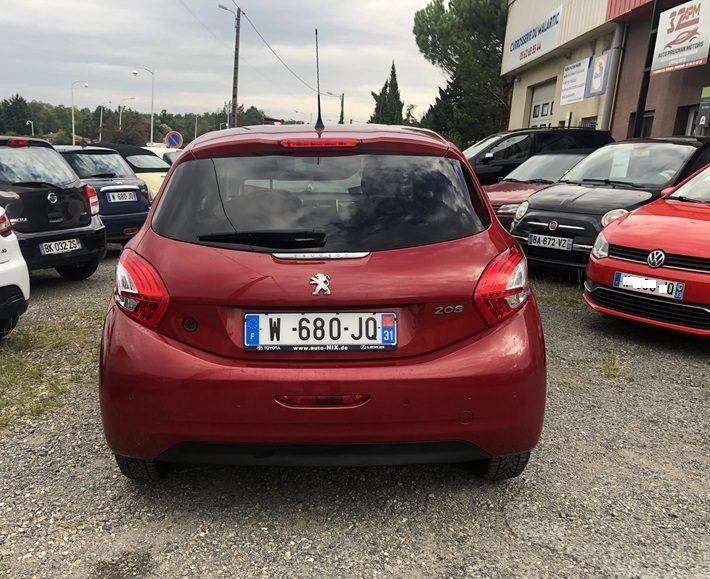 PEUGEOT 208 1.2 vti 82 cv 2014 garantie 12 mois