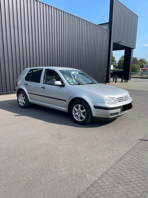 VOLKSWAGEN GOLF V 2001