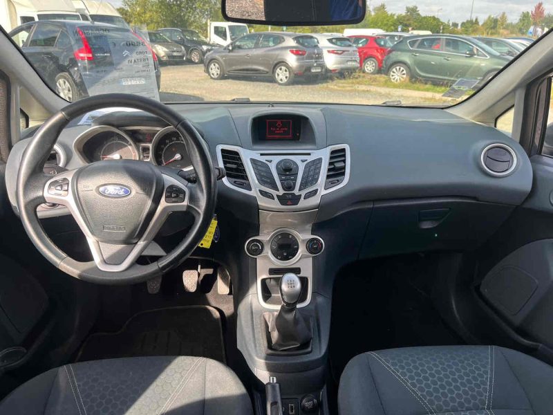 FORD Fiesta VI 5 portes 1.4 TDCi FAP 70 cv Idéal pour un jeune conducteur