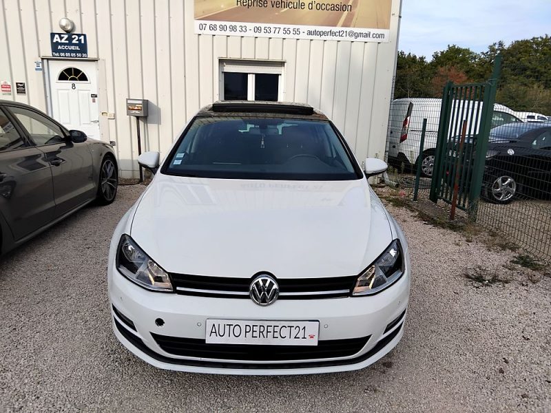 VOLKSWAGEN GOLF VII 2015