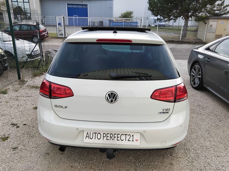 VOLKSWAGEN GOLF VII 2015