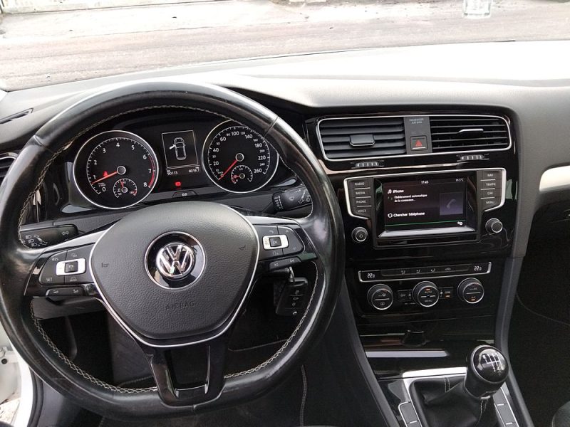 VOLKSWAGEN GOLF VII 2015