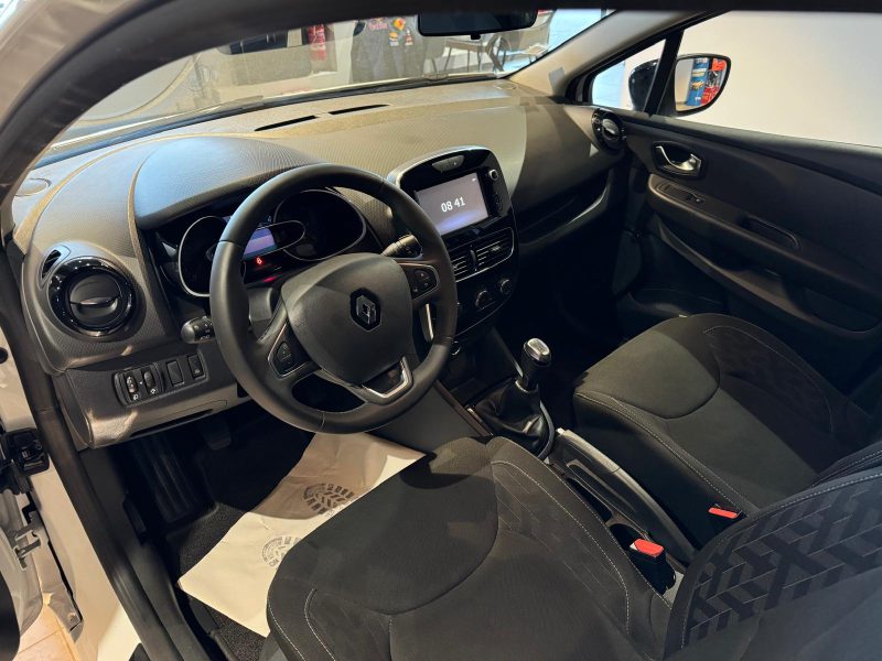 :CLIO Finition:4 TCE 90 LIMITED GPS / JANTES PULSIZE / SUIVI RENAULT COMPLET