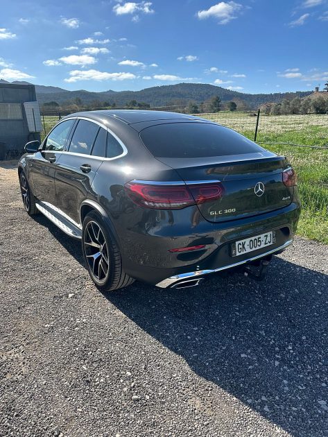 MERCEDES GLC 300 4MATIC AMG LINE 2019