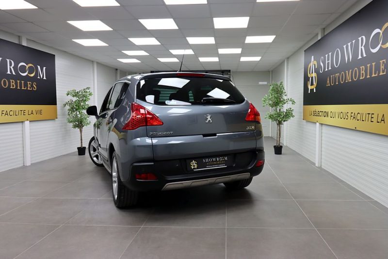 PEUGEOT 3008 2012