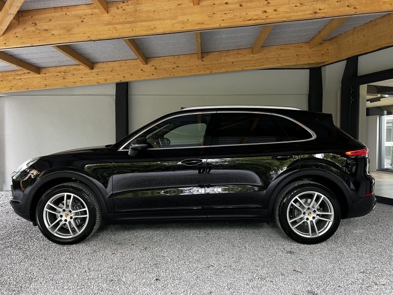 PORSCHE CAYENNE 2018